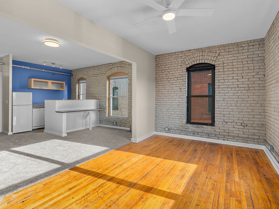 1st image of 606 E 15th St APT 32