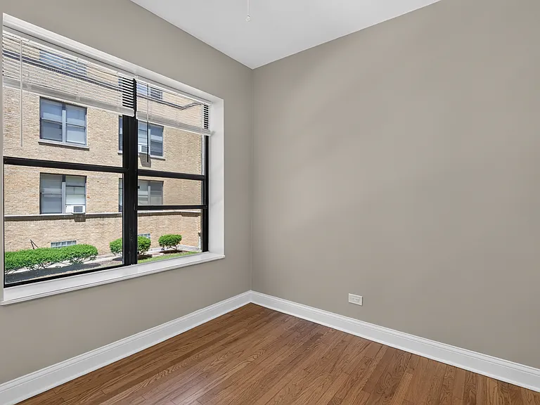 4924 N Kedzie Ave #1E-103 — Photo 12