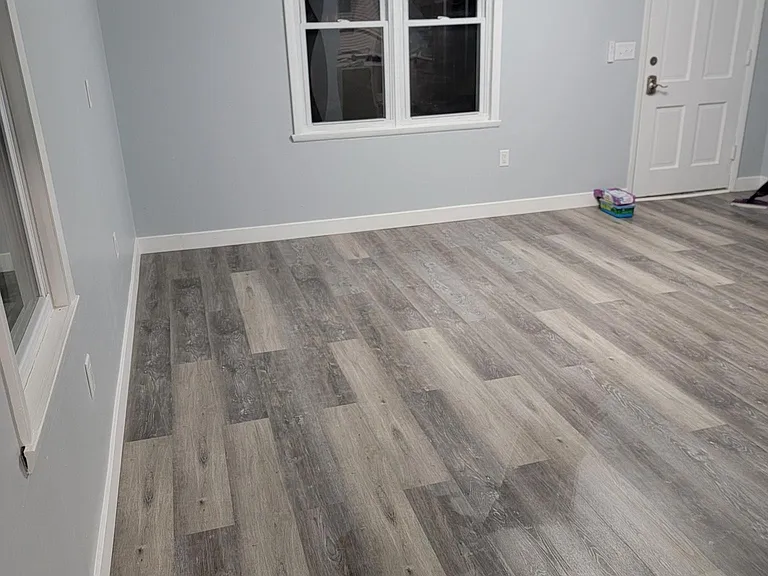 2417 SW Winterwood Ln — Photo 8