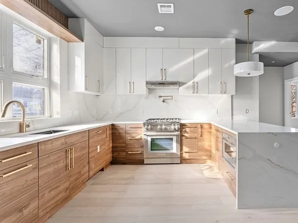 1 Cedar St #5, Cambridge, MA 02140