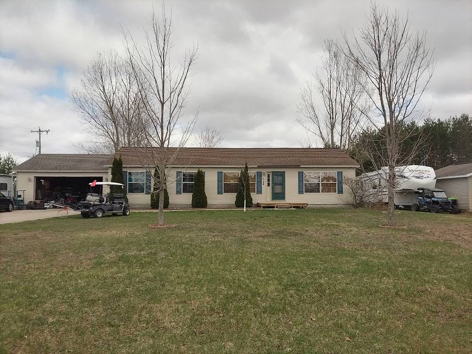 1st image of 524 Riverdale St