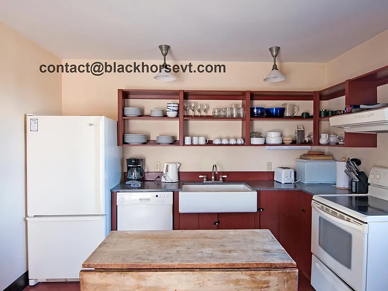 1009 Saddada Rd — Photo 10