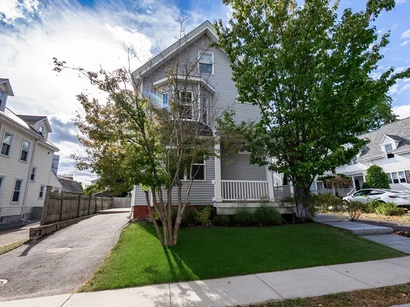 55 Phillips St #55, Watertown, MA 02472