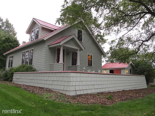 Front of house approximately 1,500 sq ft