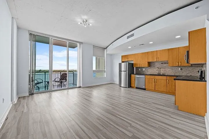 300 S Australian Ave #808 — Photo 1