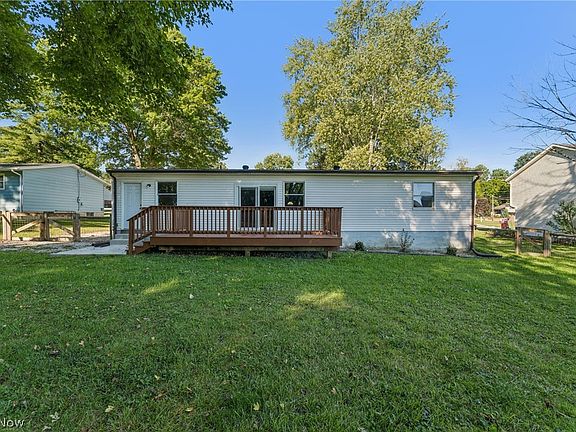 5th image of 7855 Lake Rd