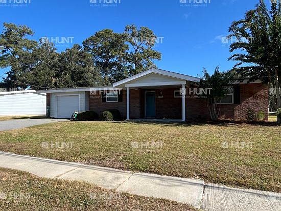 2nd image of 456 W Laurel Bay Blvd