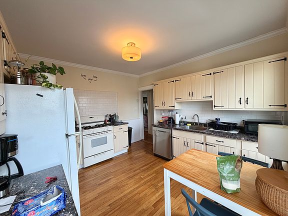 5th image of 92 Wallingford Rd #2