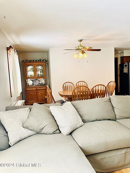 5th image of 89 Flatbush Road