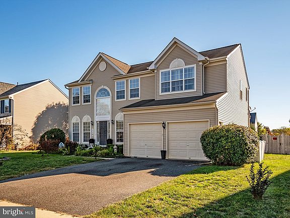 3rd image of 116 Meadow Croft Dr