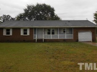 75 Hunter Dr, Selma, NC 27576