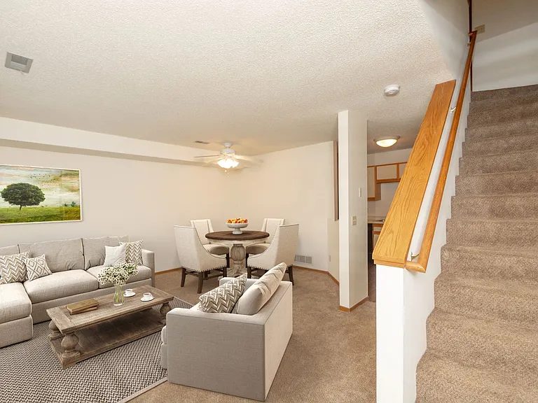 Oakleaf Townhomes — Photo 5