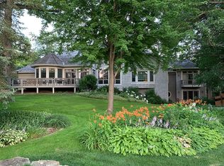 5132 Mirror Lakes Dr, Edina, MN 55436
