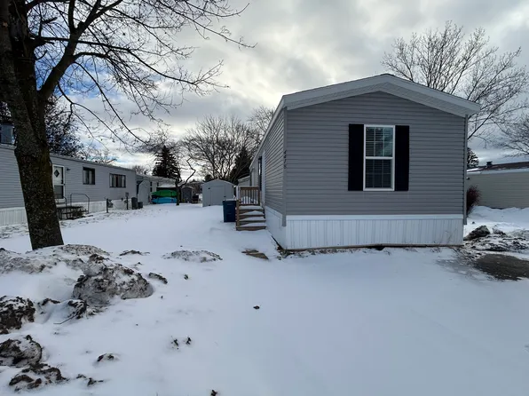 2 Bed 2 Bath Single Section Plan, Meadow Lane