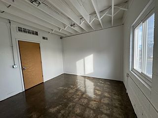 4th image of 5701 NW Radial Hwy Unit 2