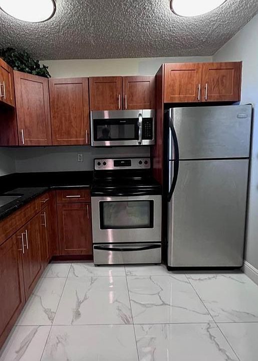 1st image of 15275 SW 107th Ln #203