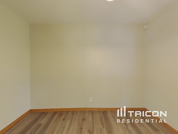 4th image of 11145 W Elmwood Ct