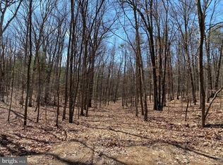 Oak Hill Rd, Berkeley Springs, WV 25411