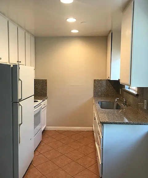 521 S Willard Ave #9 — Photo 1
