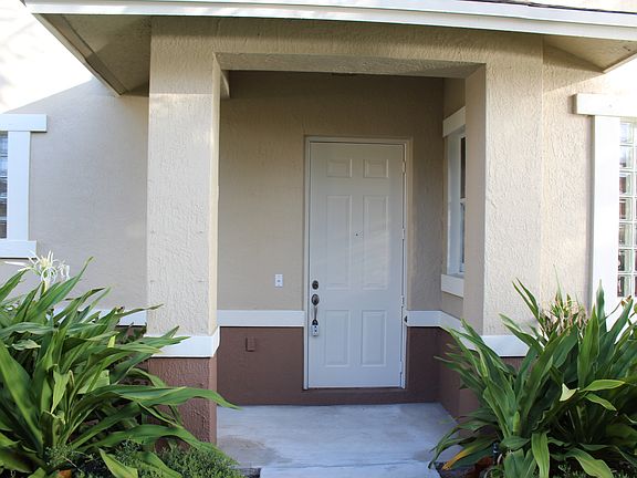 4th image of 881 Marina Del Ray Ln Unit 4
