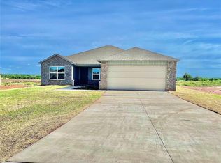 230 Starlight Dr, Shawnee, OK 74804