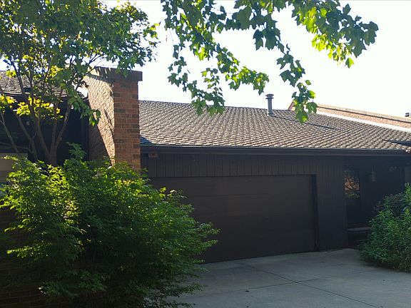 2012 Greenbriar Ln, Lincoln, NE 68506 | Zillow