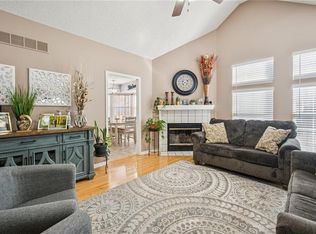 107 Rock Creek Dr, Grain Valley, MO 64029