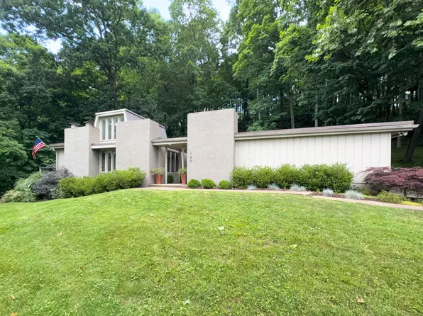 160 Wildwood Dr, Granville, OH 43023