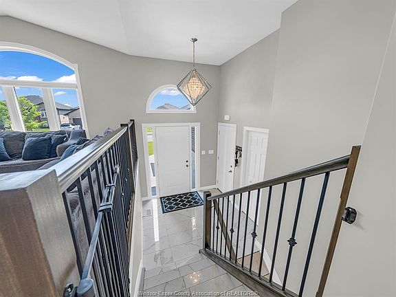 3rd image of 1077 Icewater Ave