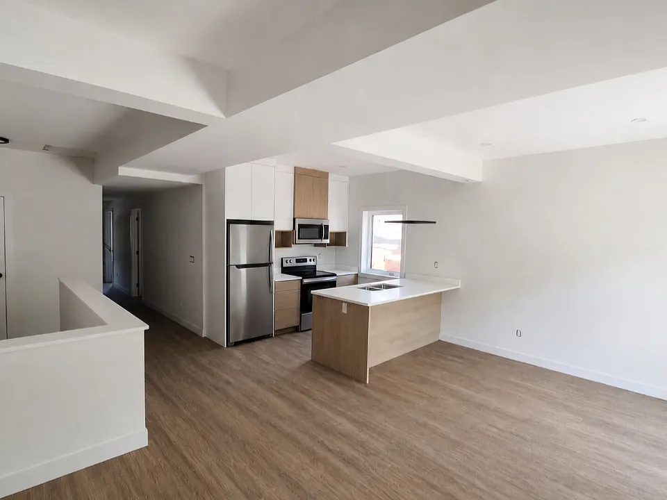 831 5th Ave N #5