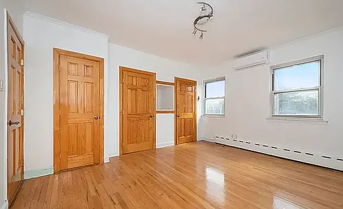 25-12 43rd St #2 Photo 1