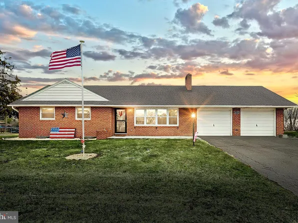 4175 Board Rd, Manchester, PA 17345