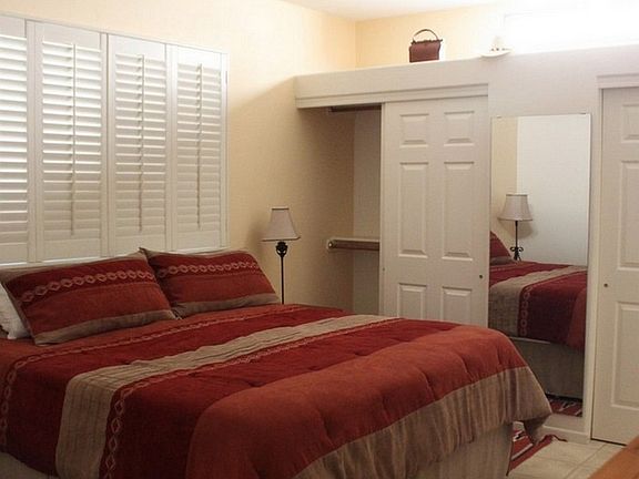 master w/plantation shutters
