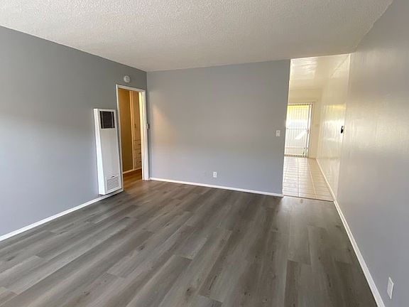3rd image of 651-655 Winslow Ave