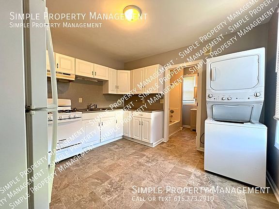 2nd image of 1129 Cass Ave SE #1