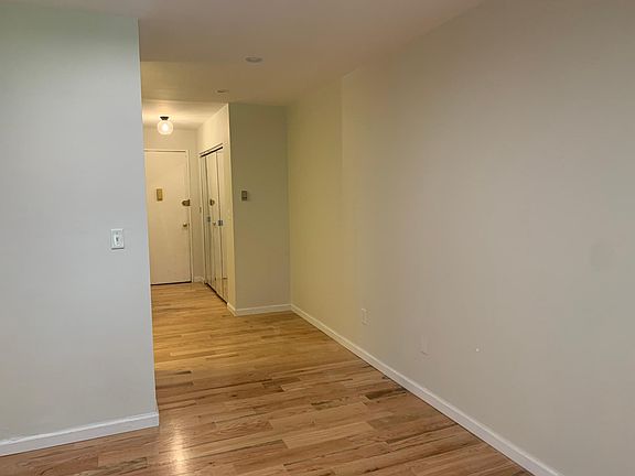 5th image of 3 Consulate Dr APT 4B