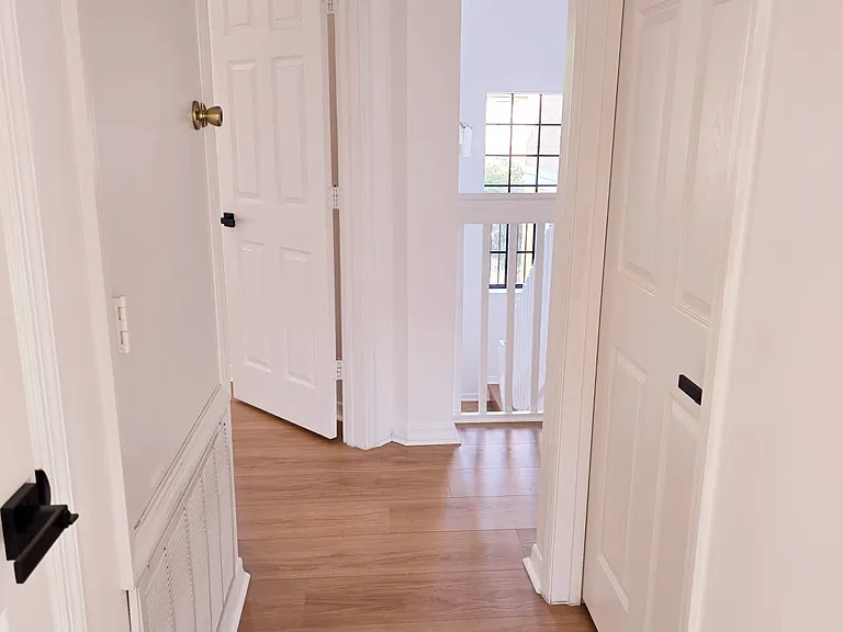 1041 Blackwater Dr — Photo 10