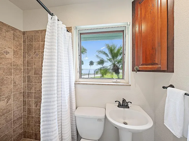 6205 S Indian River Dr — Photo 10
