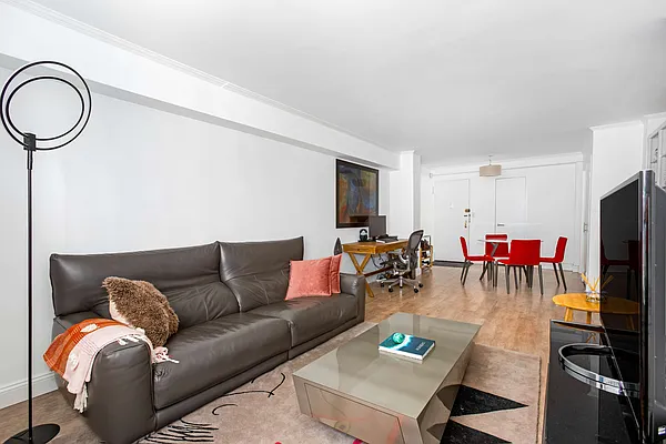 Sold by Compass | media 9