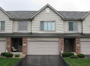 8255 Auburn Ln, Frankfort, IL 60423