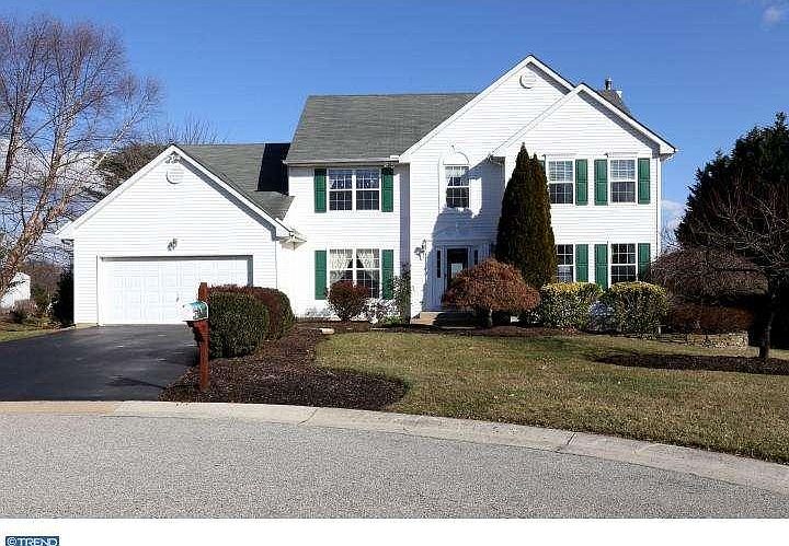 1st image of 147 Bromley Dr