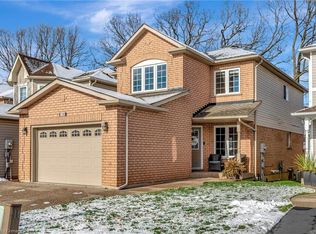 120 Wheatland Dr, Cambridge, ON N1P1E2