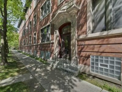 1450 E 56th St #1, Chicago, IL, 60637