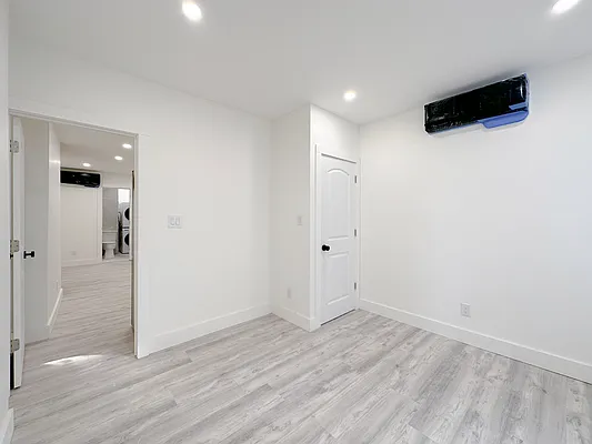 Rented by Compass | media 15