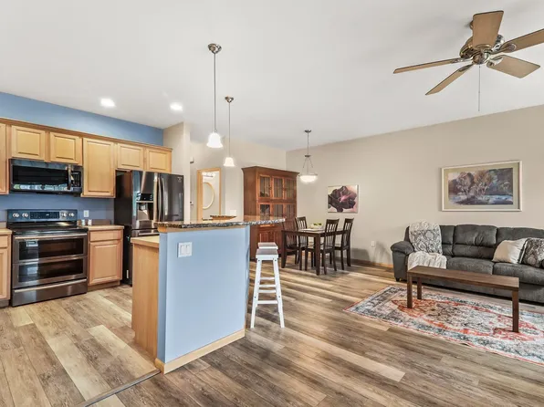 606 Bear Claw Way, Middleton, WI 53562