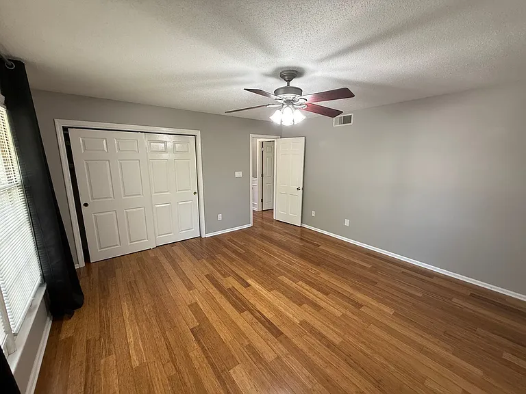 2500 Bluff Blvd — Photo 18