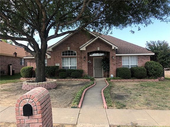 2nd image of 1801 Chapman Dr