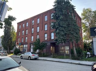 24 Woodland St, Worcester, MA 01610