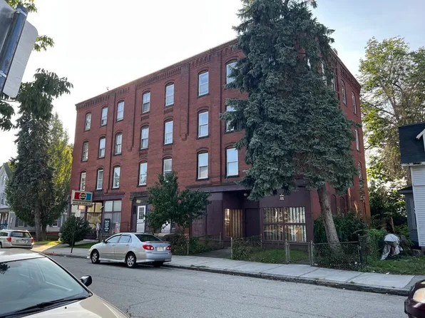 24 Woodland St, Worcester, MA 01610