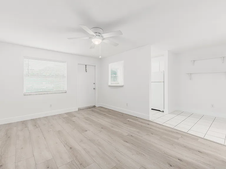 660 SW Bryant Ave #3 — Photo 9